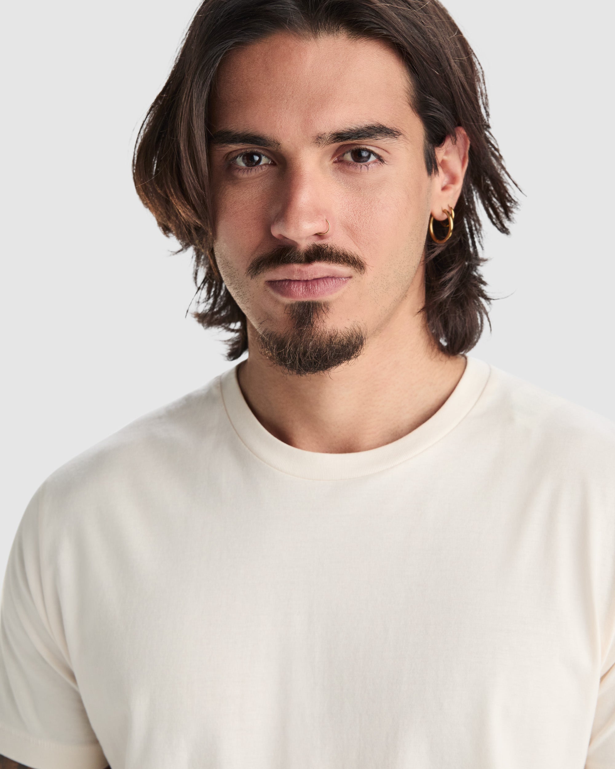 T-Shirt neutra uomo – Regular – GOLDEN 6690